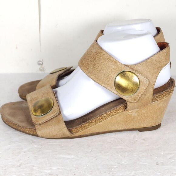 Taos Women’s Carousel 2 EU41 US 10-10,5 Tan Leather Wedge Strappy Sandal Shoes - Picture 2 of 16
